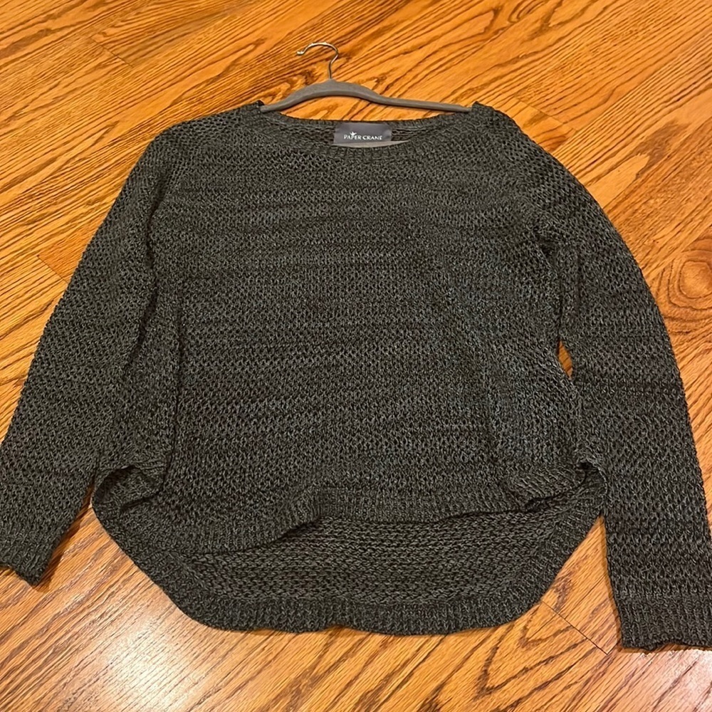 Paper Crane Woman’s Grey Sweater Size M